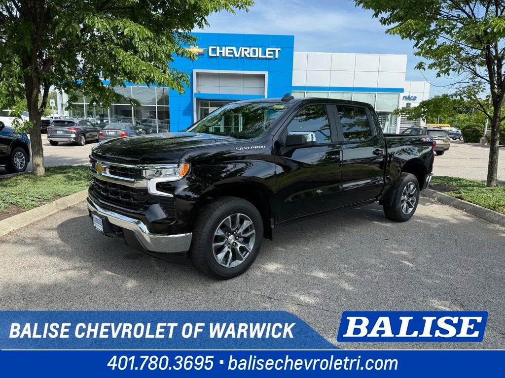 2026 Chevrolet Silverado 1500 LT in Black — front three-quarter view
