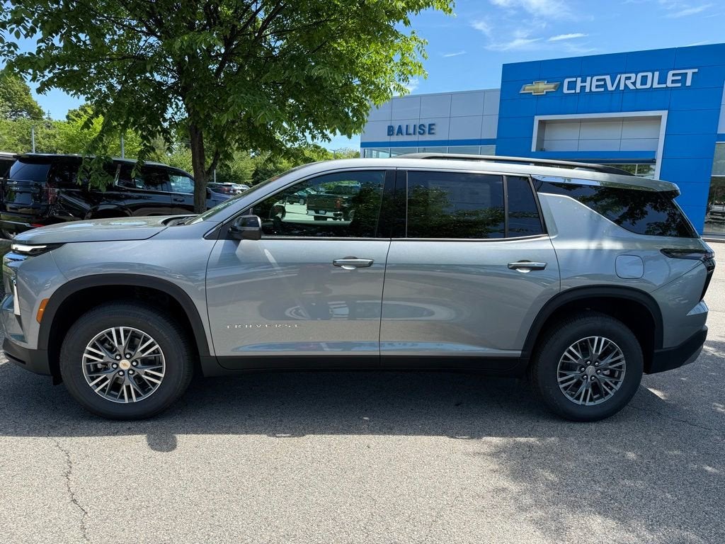2026 Chevrolet Traverse — side profile view