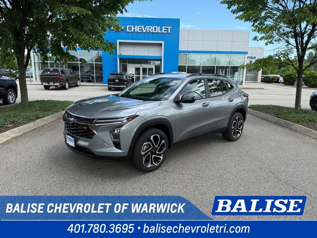 2026 Chevrolet Trax 2RS in Sterling Gray Metallic — front three-quarter view